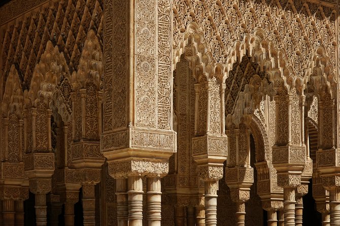 Alhambra, Nasrid Palaces and Generalife Private Tour from Malaga - Who should book this Alhambra day trip?