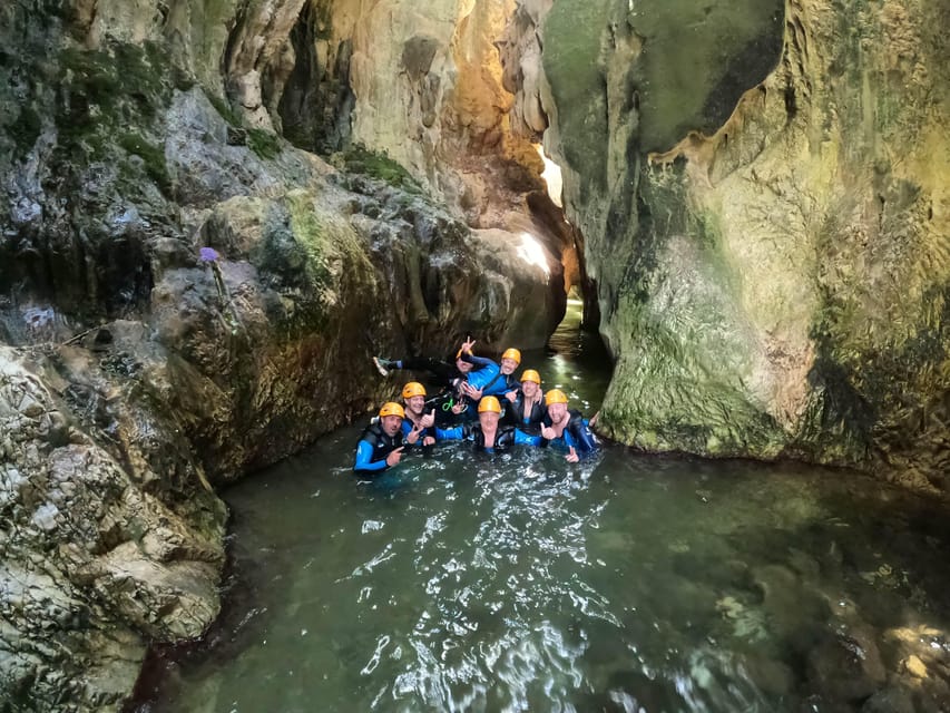 Benahavís: Canyoning Guided Tour at Guadalmina River - From Benahavís village to the river