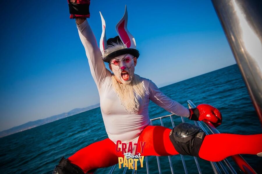 Benalmadena: Boat Party with a Drink - Dress, conduct and what to bring