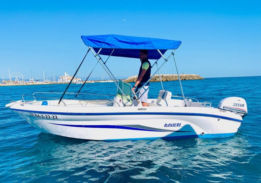 Benalmadena: Boat Rental without License Required - Sunset, music, and a private group