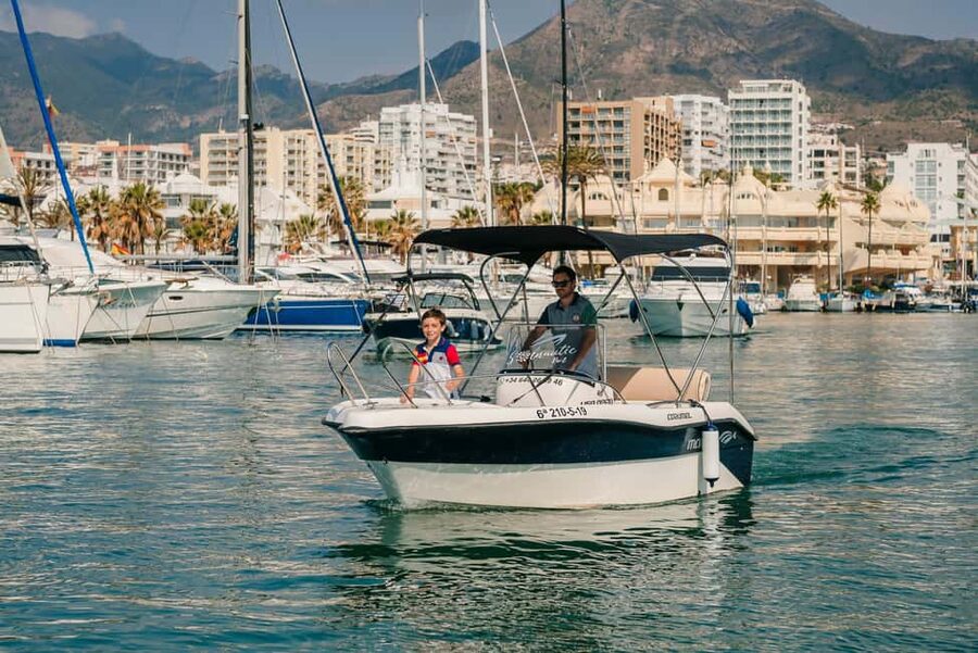 Benalmádena: license-Free Rent Boat for Dolphin Watching - How much time should you book?