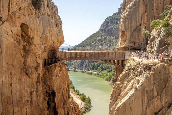 Caminito del Rey Day Trip from Costa del Sol - Starting near the Kiosko and entering the gorge