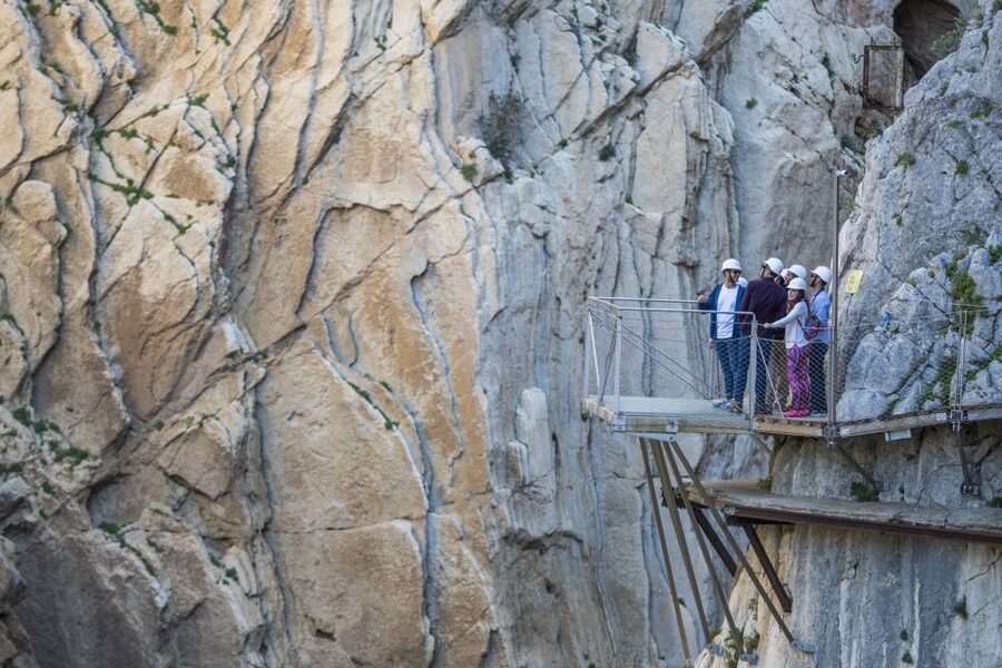 Caminito del Rey: Guided Hiking Tour with Entrance Tickets - Should you book this Caminito del Rey tour?