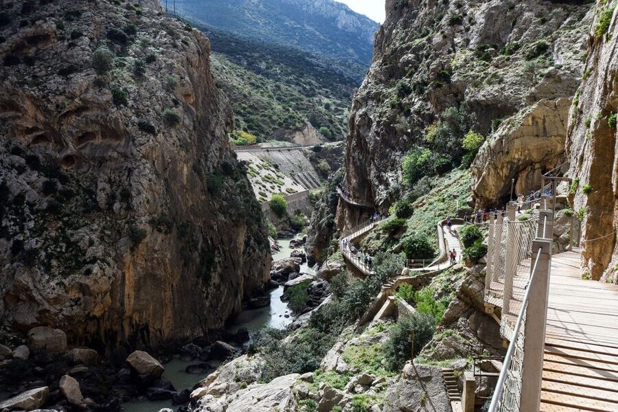 Caminito del Rey: Guided Tour with 1 Drink and Shuttle Bus - Who should book this walk?