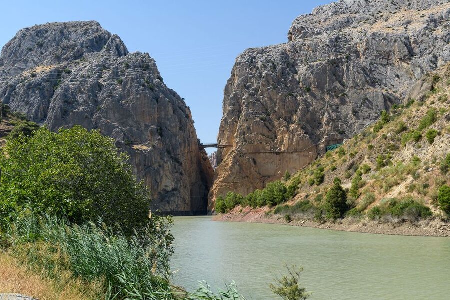 Caminito del Rey: Guided Tour with 1 Drink and Shuttle Bus - Helmet on, then onto the Caminito
