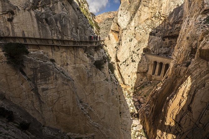 Caminito del Rey Tour from Malaga - Crowds, group size, and hearing the guide