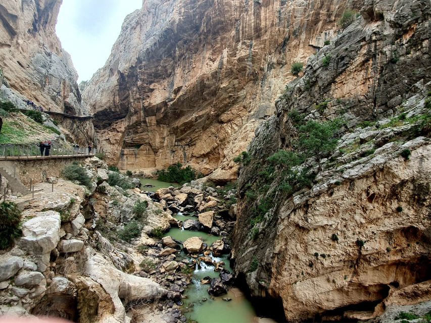 Caminito del Rey: Tour with Official Guide and Drink - What to know before you go