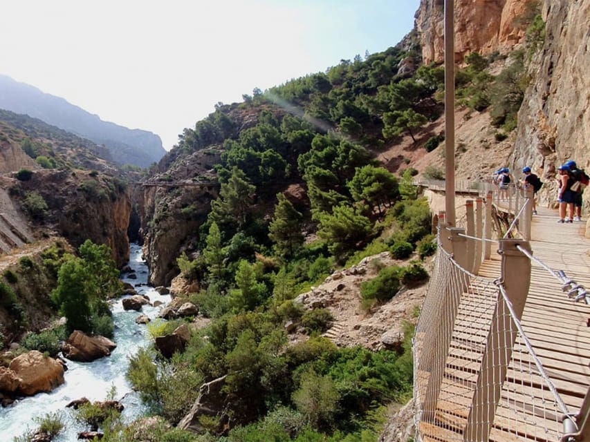 Caminito del Rey: Tour with Official Guide and Drink - Who will enjoy this, and who should think twice