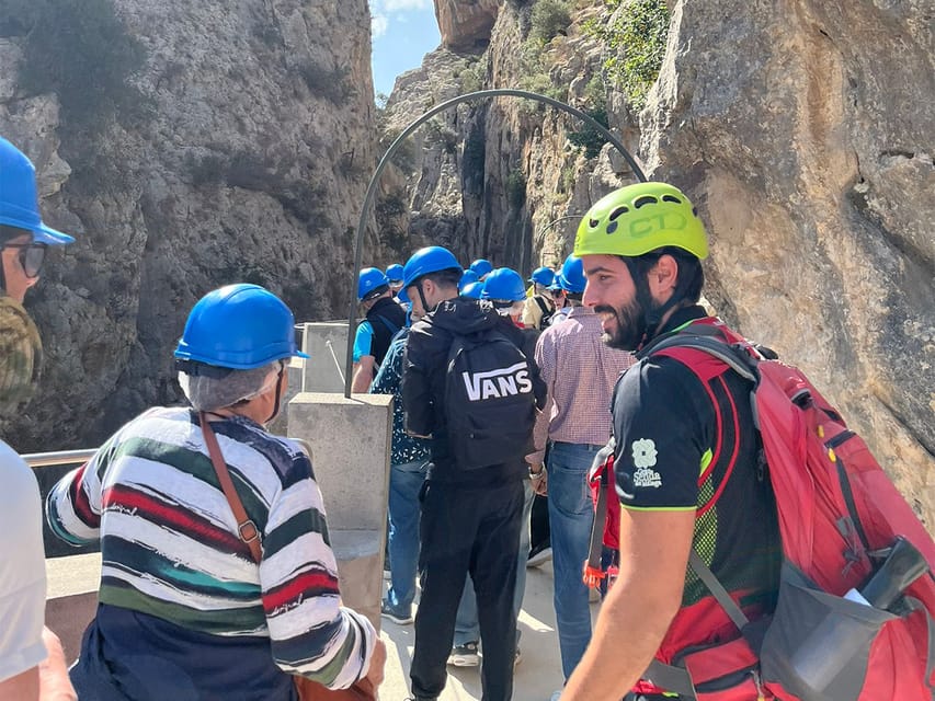 Caminito del Rey: Tour with Official Guide and Drink - Starting at the north access