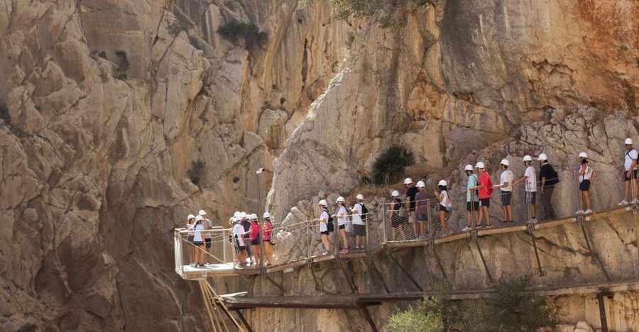 Caminito del Rey: Trekking Tour with Hiking Guide - Walking Above the Guadalhorce River