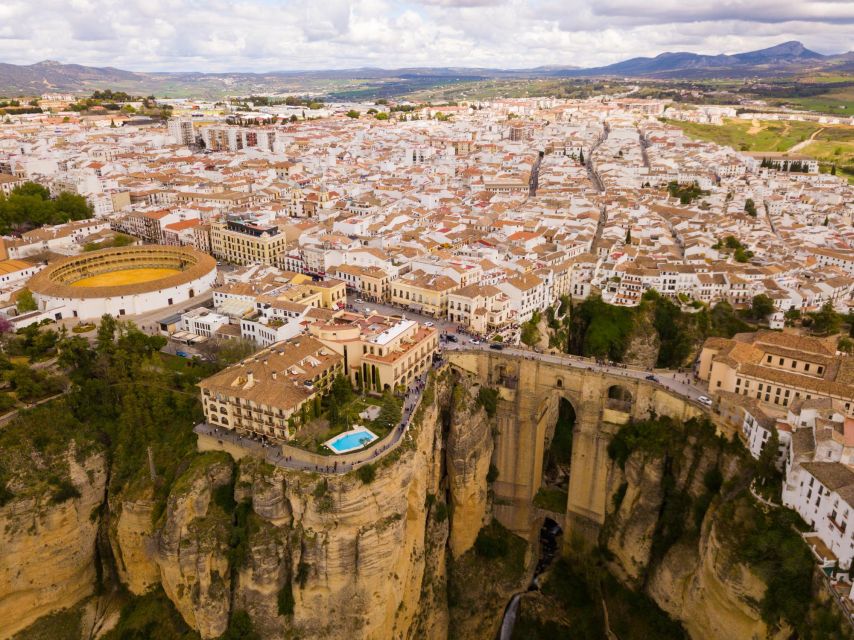 Costa del Sol: Day Trip to Ronda and Setenil - The road to Ronda