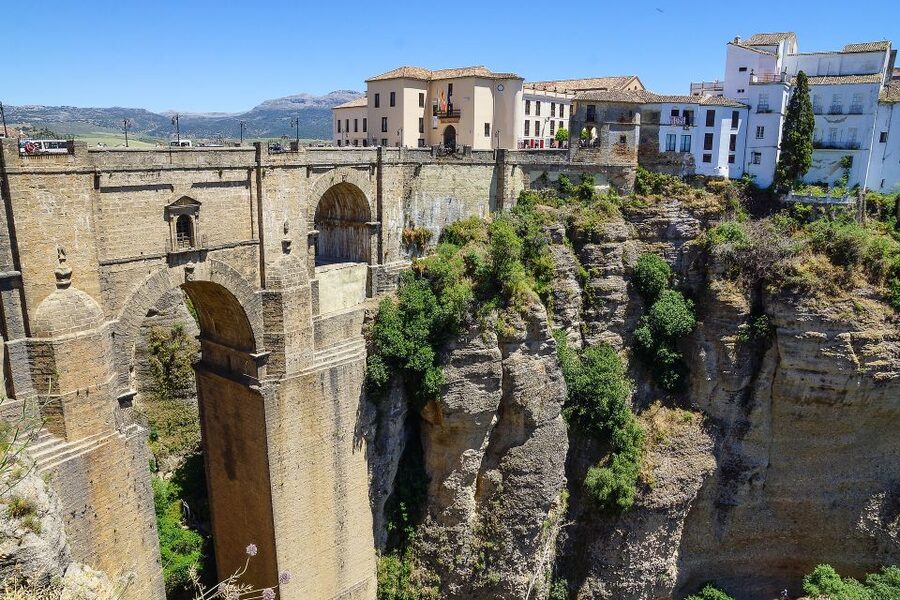 Costa del Sol: Day Trip to Ronda and Setenil - Setenil: look up as well as down
