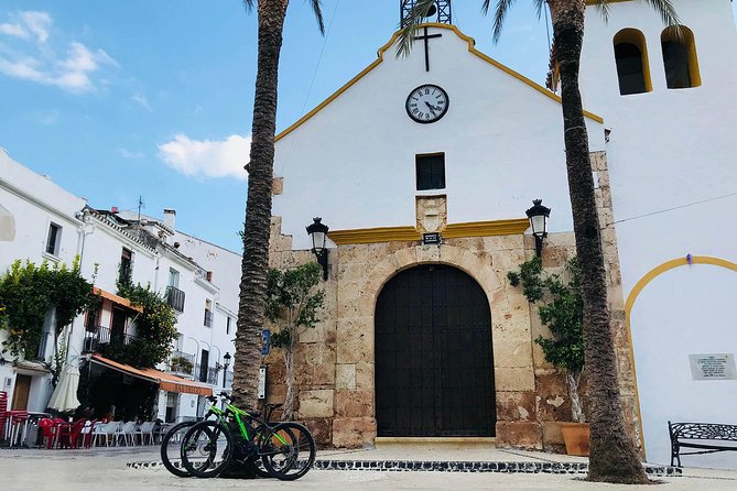 E-Mountain Bike Explorer Tour departing from Marbella - Guides, group size and the feel of the ride