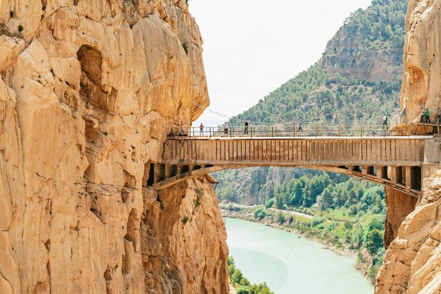 El Chorro: Caminito del Rey Guided Tour with Shuttle Bus - A high path through the Desfiladero de Los Gaitanes