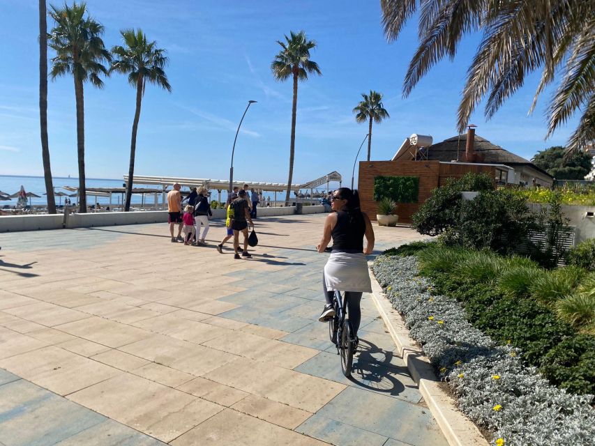 Estepona Bike Tour - The promenade sets an easy rhythm