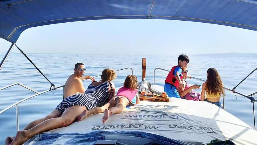 Estepona: Dolphin Search Boat Trip with Drink and Snacks - Who will enjoy this boat trip most