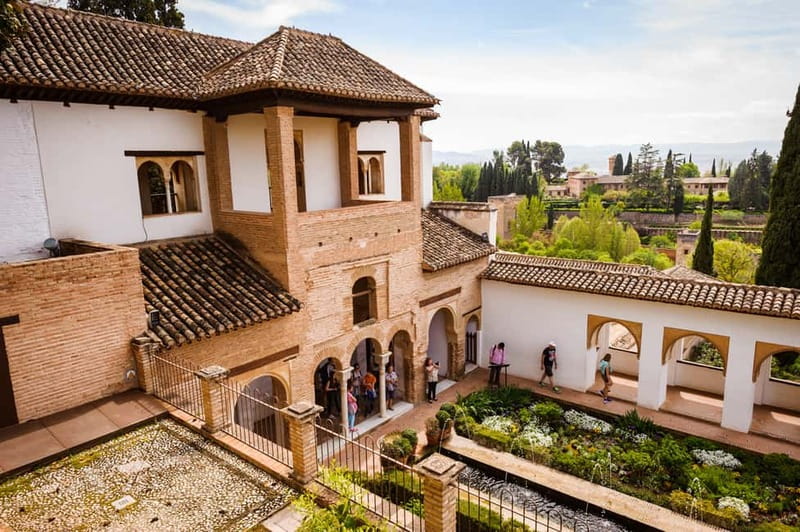 From Costa del Sol: Granada Full-Day Tour - Free time is for tapas, not a second full itinerary