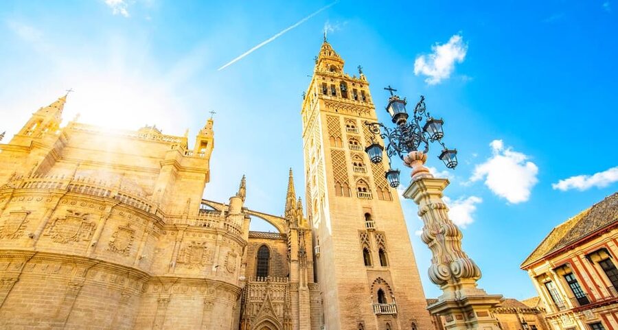 From Costa del Sol: Guided Tour of Seville - Seville in one day, with the cathedral at its heart