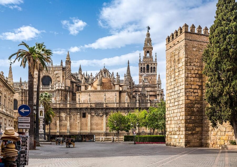 From Costa del Sol: Guided Tour of Seville - The bus ride and the practical trade-offs
