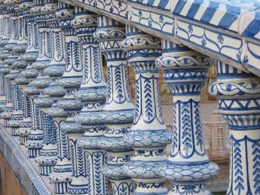 From Costa del Sol & Malaga: Seville Day Trip - Murillo Gardens and Santa Cruz on foot
