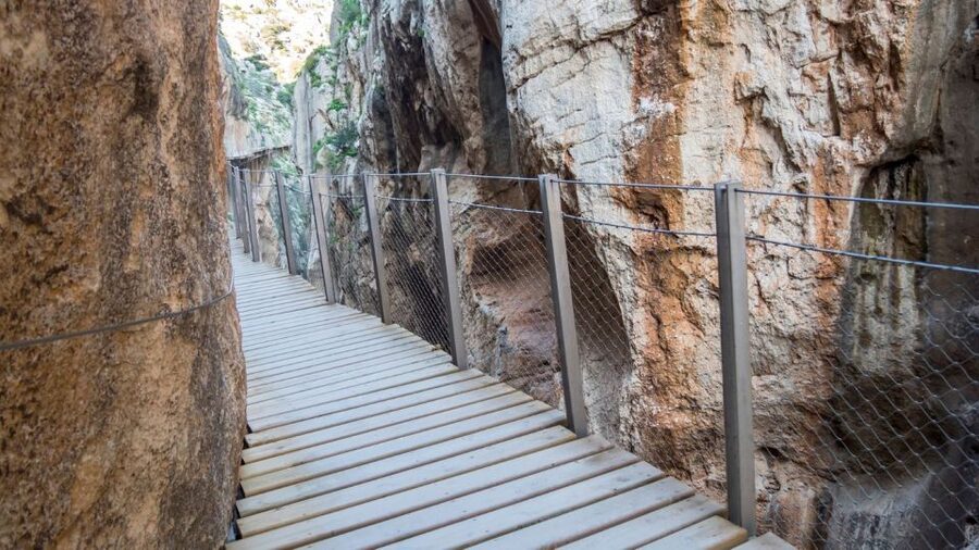 From Fuengirola: Caminito del Rey Guided Day Trip - Guides make the day more than a walk