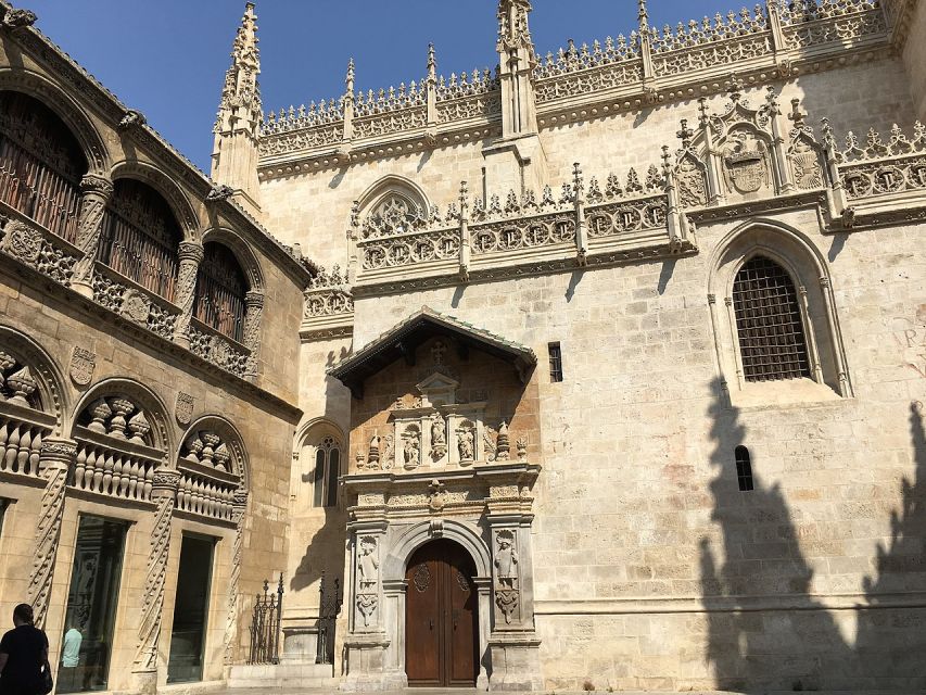From Malaga: Alhambra and Royal Chapel with Entry Tickets - Who should book this day trip?