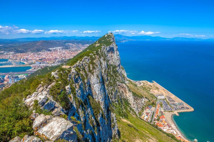 From Malaga and Costa del Sol: Gibraltar Sightseeing Tour - The Rock, its macaques and narrow roads