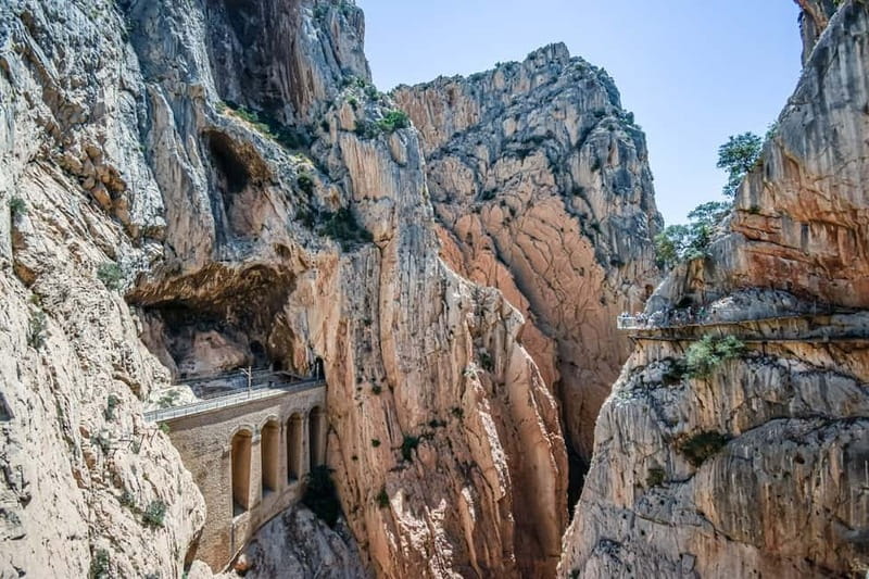 From Málaga: Caminito del Rey Day Trip & Guided Tour - From Málaga Town Hall to the road