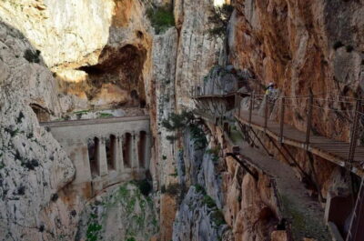 Caminito del Rey guided tour + round-trip transportation