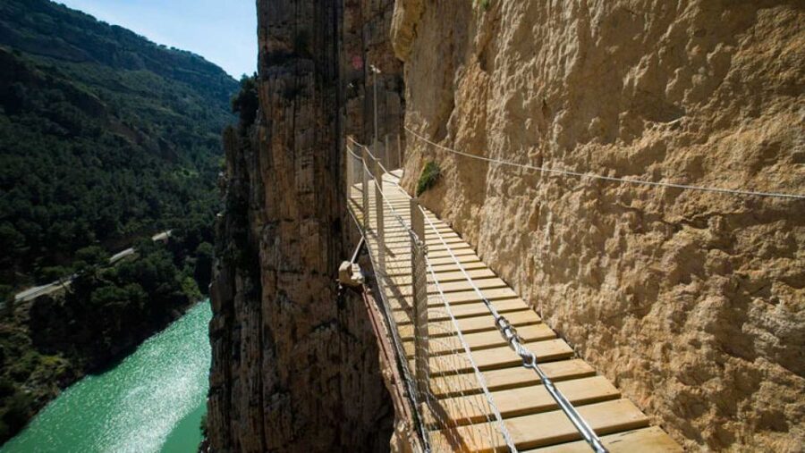 From Malaga: Caminito del Rey Private Guided Tour - A cliff path with a real sense of height