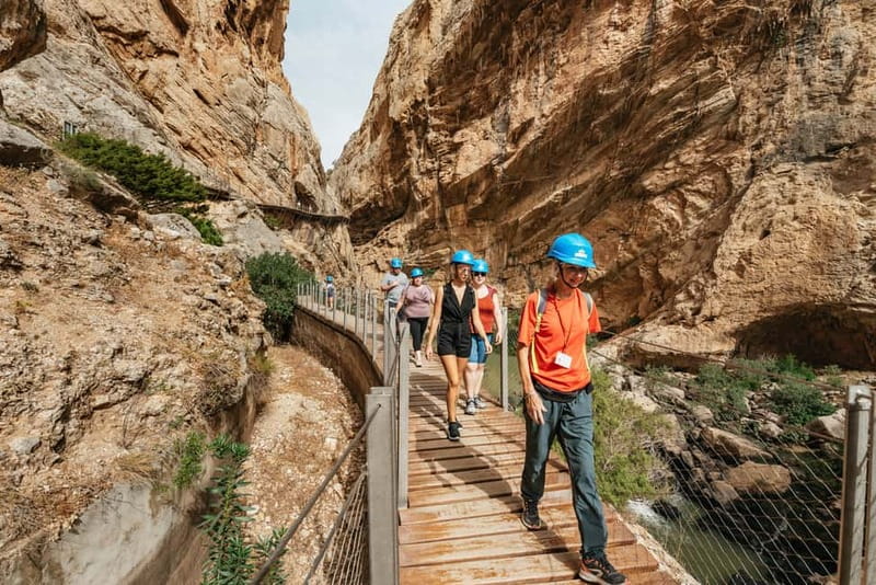 From Málaga & Costa del Sol: Caminito del Rey Guided Tour - Shoes, Bags and Weather to Plan For
