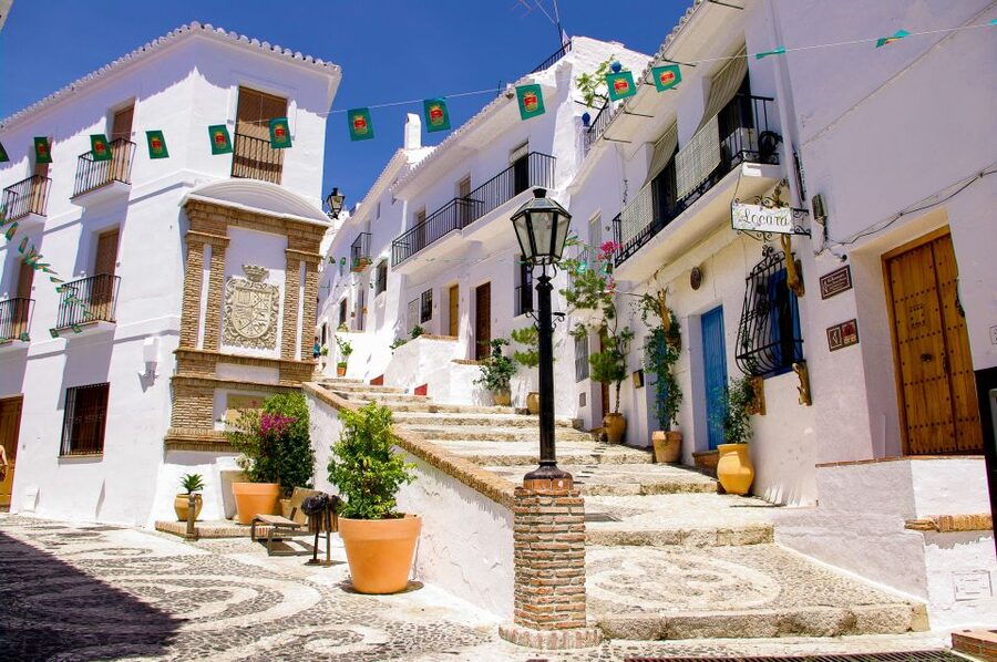 From Málaga: Frigiliana Hiking Tour with Wine & Appetizers - Is $65 good value?