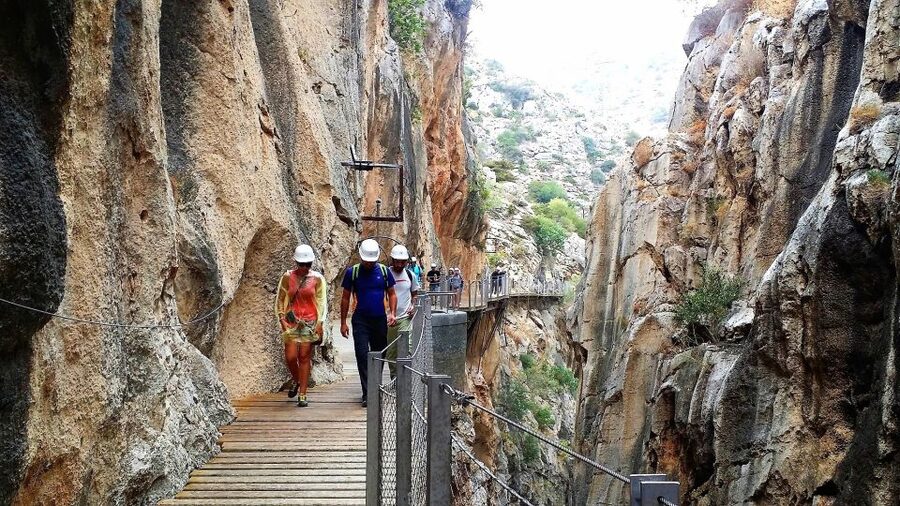 From Malaga: Group Tour to Caminito del Rey - Guides, pacing and practical support