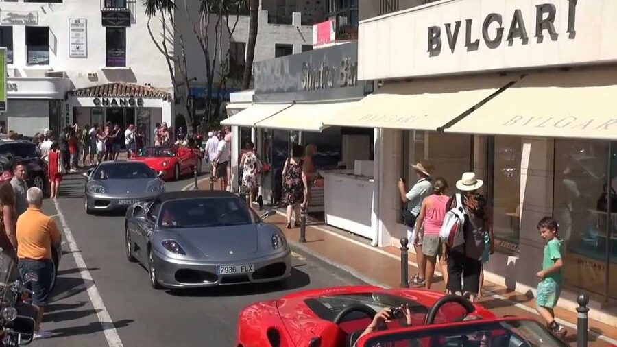 From Málaga: Marbella, Mijas y Puerto Banús Guided Tour - Three Costa del Sol stops, one long day
