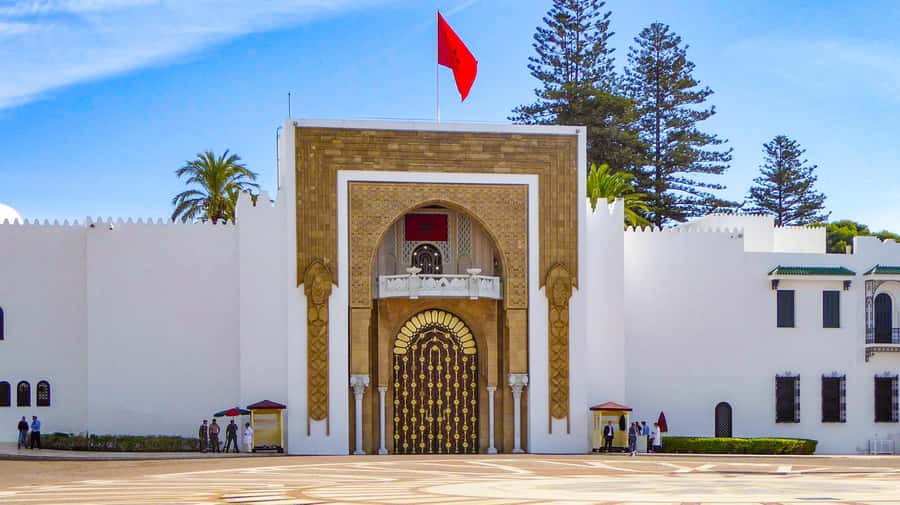From Málaga: Morocco Day Trip with Tour Guide and Lunch - Tetouan’s medina rewards a guided walk