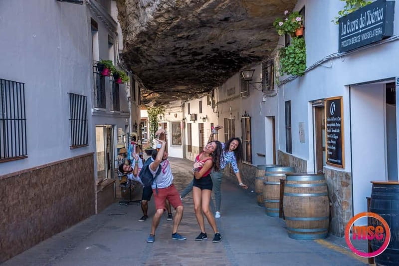 From Malaga: Ronda & Setenil de las Bodegas Guided Day Trip - Guides, language, and the pace of the day