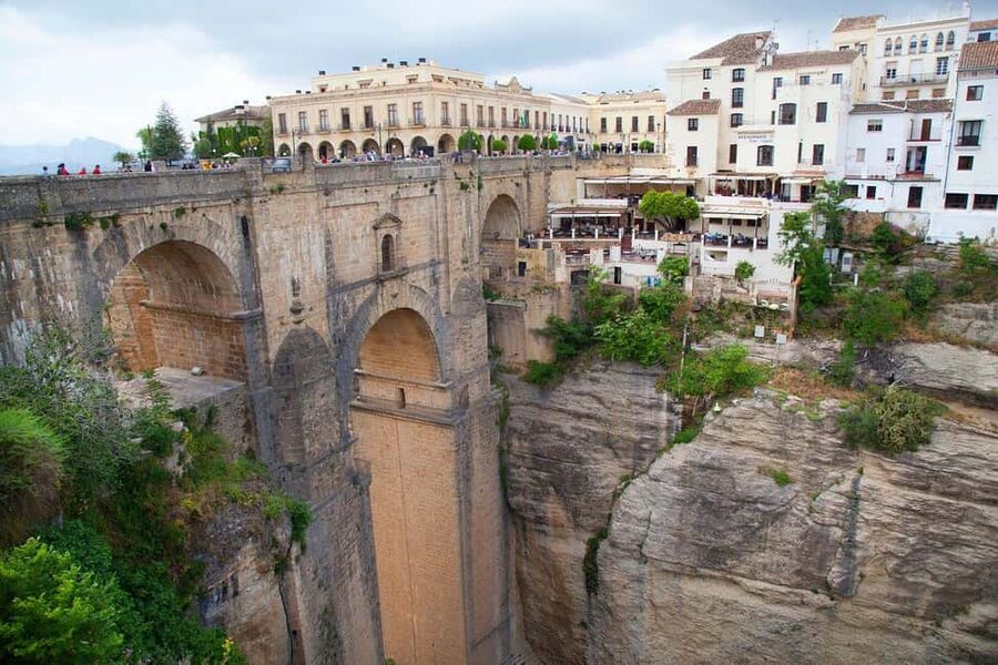 From Malaga: Ronda y Setenil de la Bodegas Day Trip by coach - Setenil de las Bodegas: streets beneath the rock