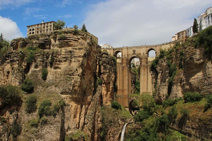 From Malaga: Ronda y Setenil de la Bodegas Day Trip by coach - Should you book this Ronda and Setenil trip?
