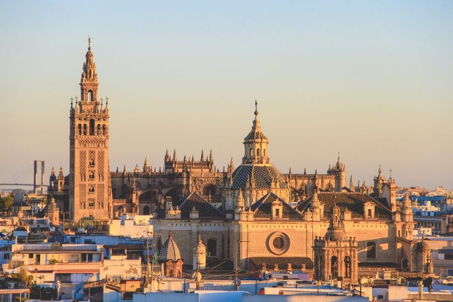 From Malaga: Seville Day Trip and Optional Monument Tickets - Five hours to find your own Seville
