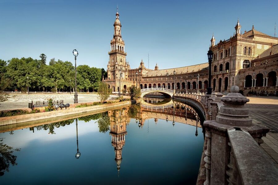 From Malaga: Seville Day Trip and Optional Monument Tickets - What the price does, and does not, cover