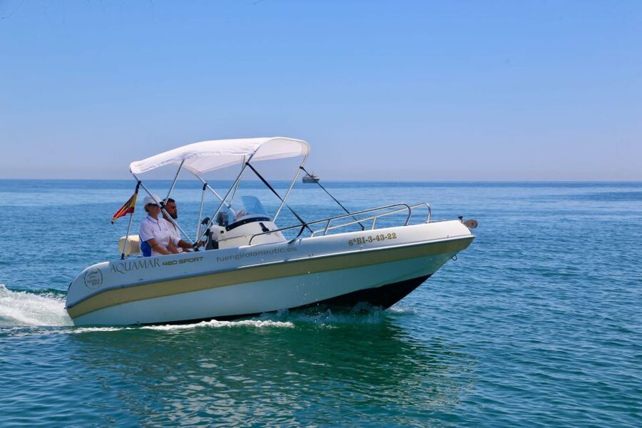 Fuengirola: 1- to 4-Hour Boat Rental - No License Needed - Taking the helm from Fuengirola