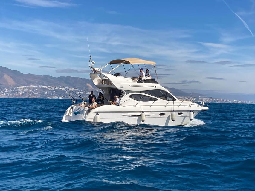 Fuengirola: 4h Trolling Fishing Trip with Snacks and Drinks - Meeting the crew at Puerto Deportivo Fuengirola