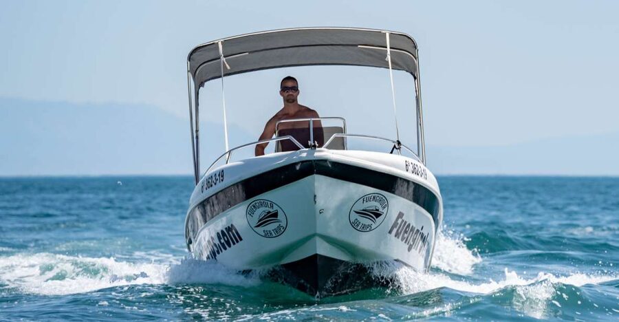 Fuengirola: Best Boat Rental without License - Taking the helm without a license