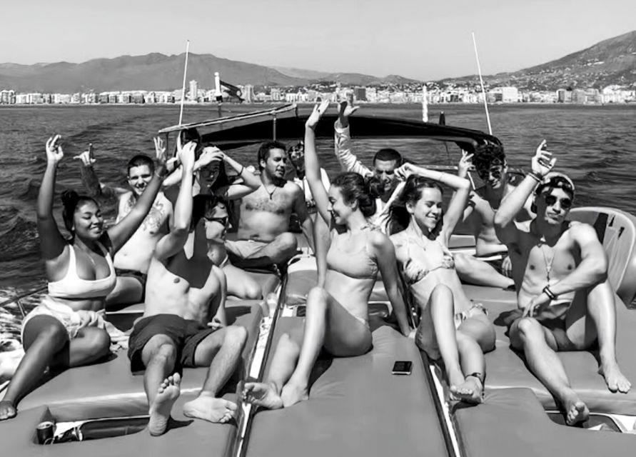 Fuengirola: Dolphin Watching by Yacht with Snacks and Drinks - Snacks, drinks and time to relax