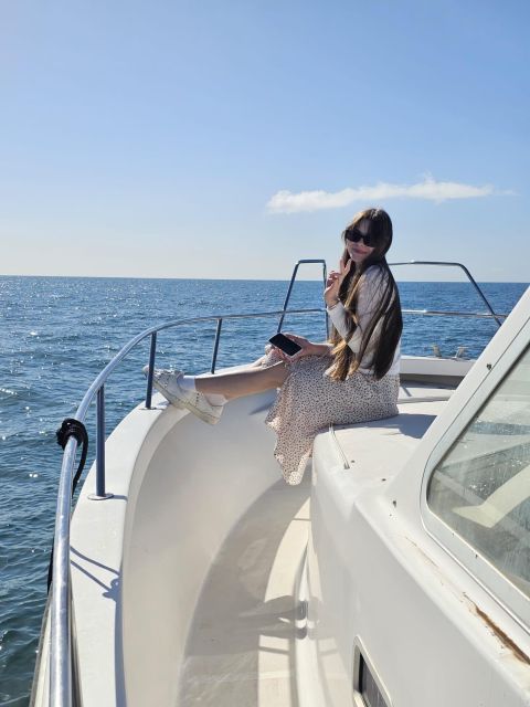Fuengirola: Dolphin Watching Excursion with Refreshments - Coastal views from the water