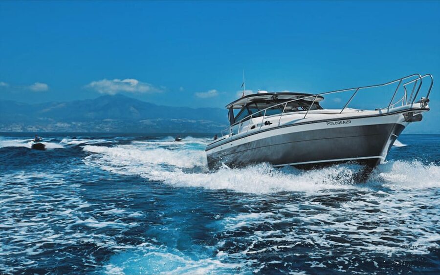 Fuengirola: Private Cruise on the Costa del Sol with Drinks - From marina to open water