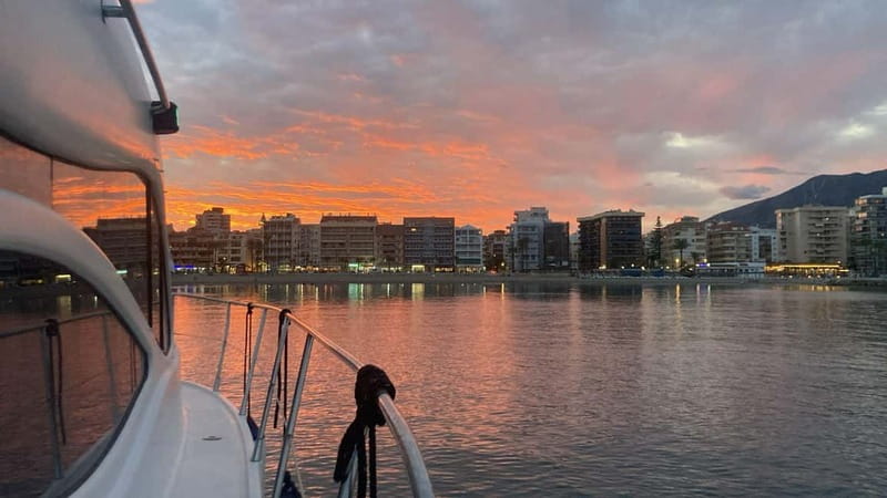 Fuengirola: Sunset Boat Tour - Cocktail Dinner & Champagne - A small-group cruise along the Costa del Sol