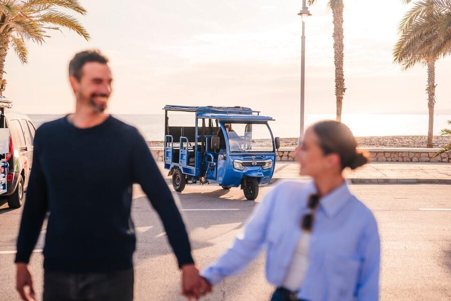 Málaga 1-hour by TukTuki: Essential and Private Tour - How the $35 price adds up