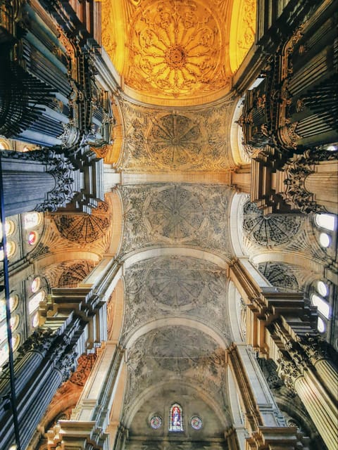 Málaga: 3-Hour Complete Walking Tour with Tickets - Should you book this Málaga walking tour?