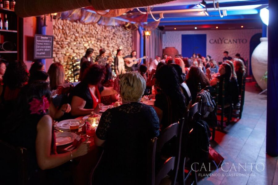 Malaga: Authentic Flamenco Show at El Gallo Ronco - Why This Tablao Feels So Close to the Action